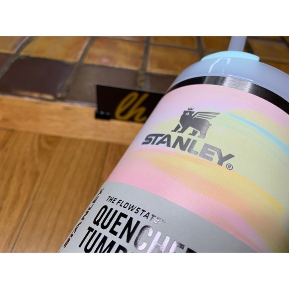 *NEW IN HAND* Stanley Quencher Flowstate Tumbler | 40 OZ Warm Serene Brushstroke - Picture 7 of 9